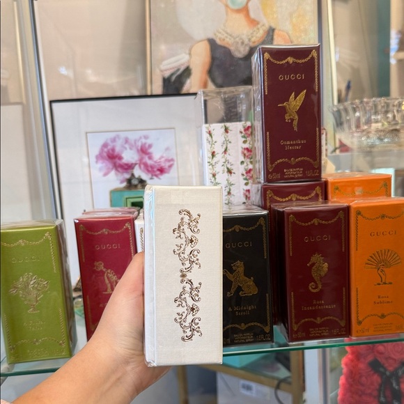 UNISEX Gucci Fragrance - Muschio di Luce (50 ml)

We are a Parfumerie in NJ. - Picture 4 of 5